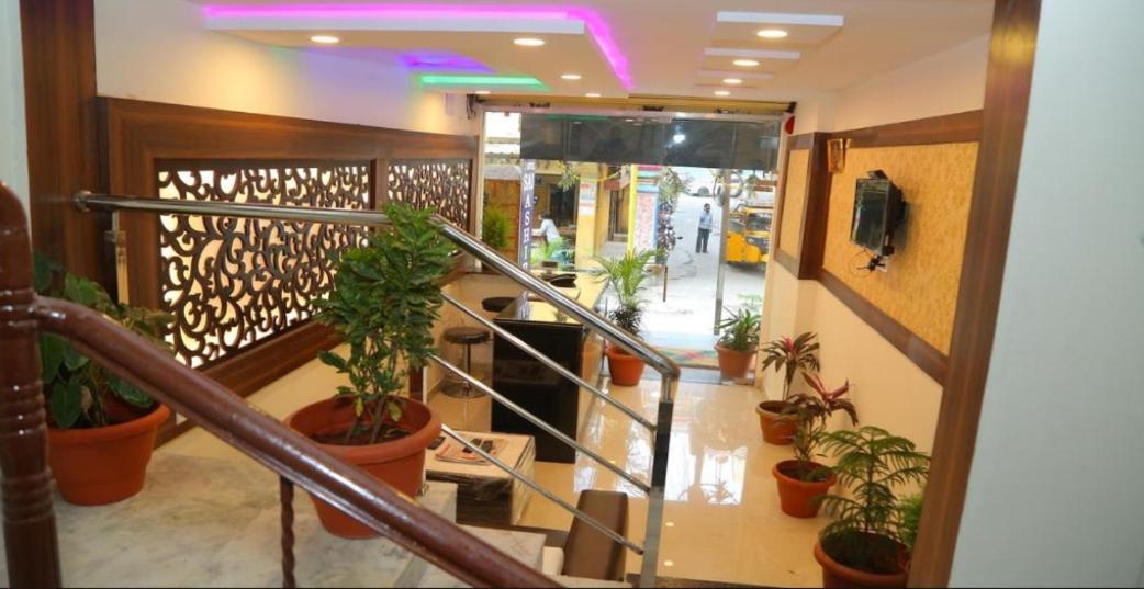 Hotel Grand Ashirwad By Wb Inn 세쿤데라바드 외부 사진